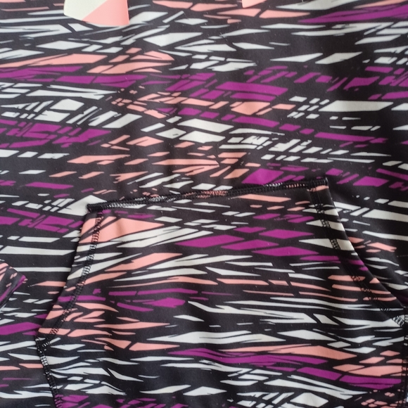 Under Armour hoodie size youth xlarge - Picture 2 of 3